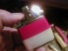 OLD FIRE-LITE TU-TONE LIGHTER EXCELLENT QUALITY VAPOR LOCK LOOKS & WORKS GOOD