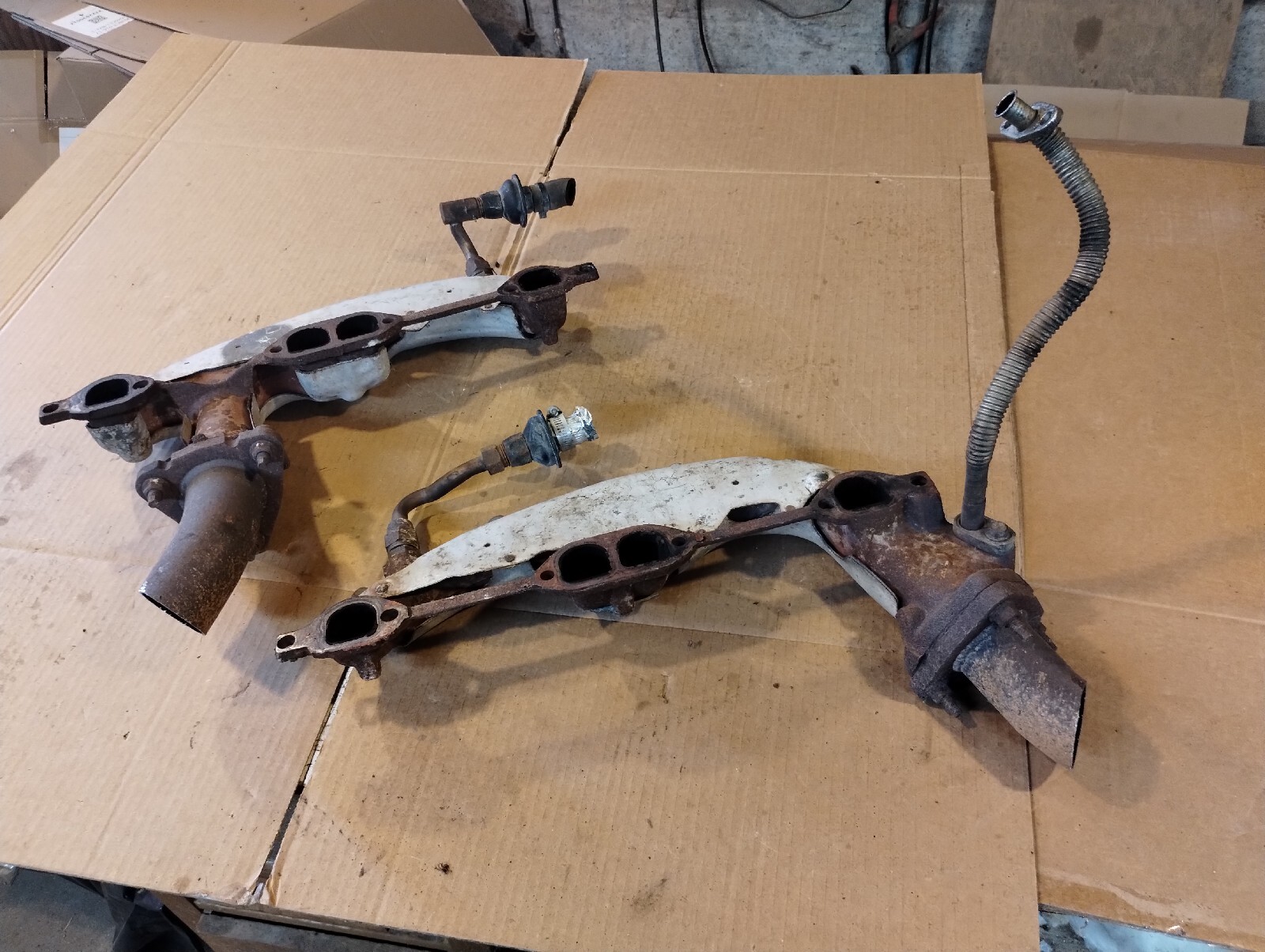 LT1 Exhaust Manifold Pair and Flanges eBay