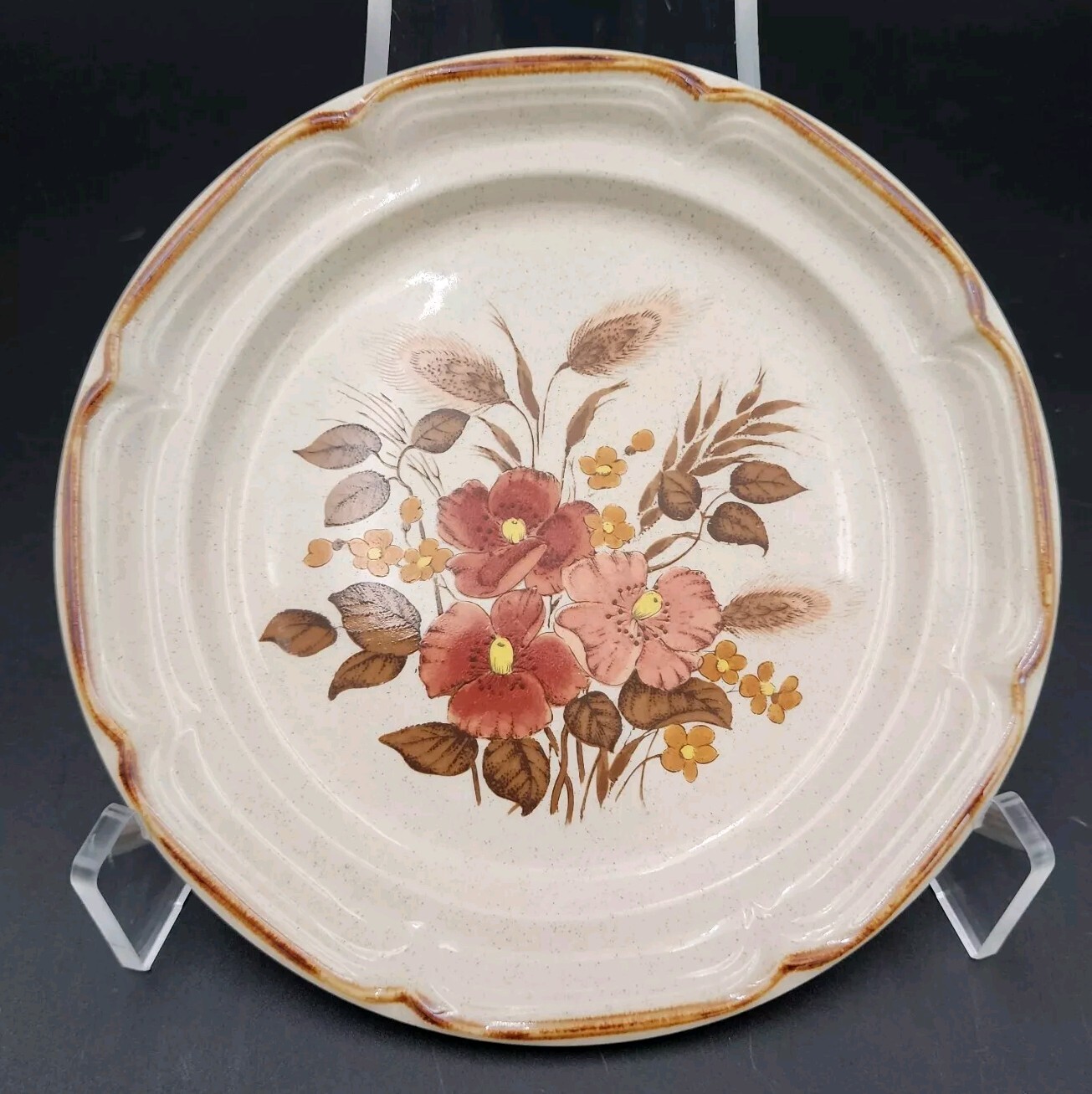 Endura Collection Festive Stoneware Salad Plates 7.5