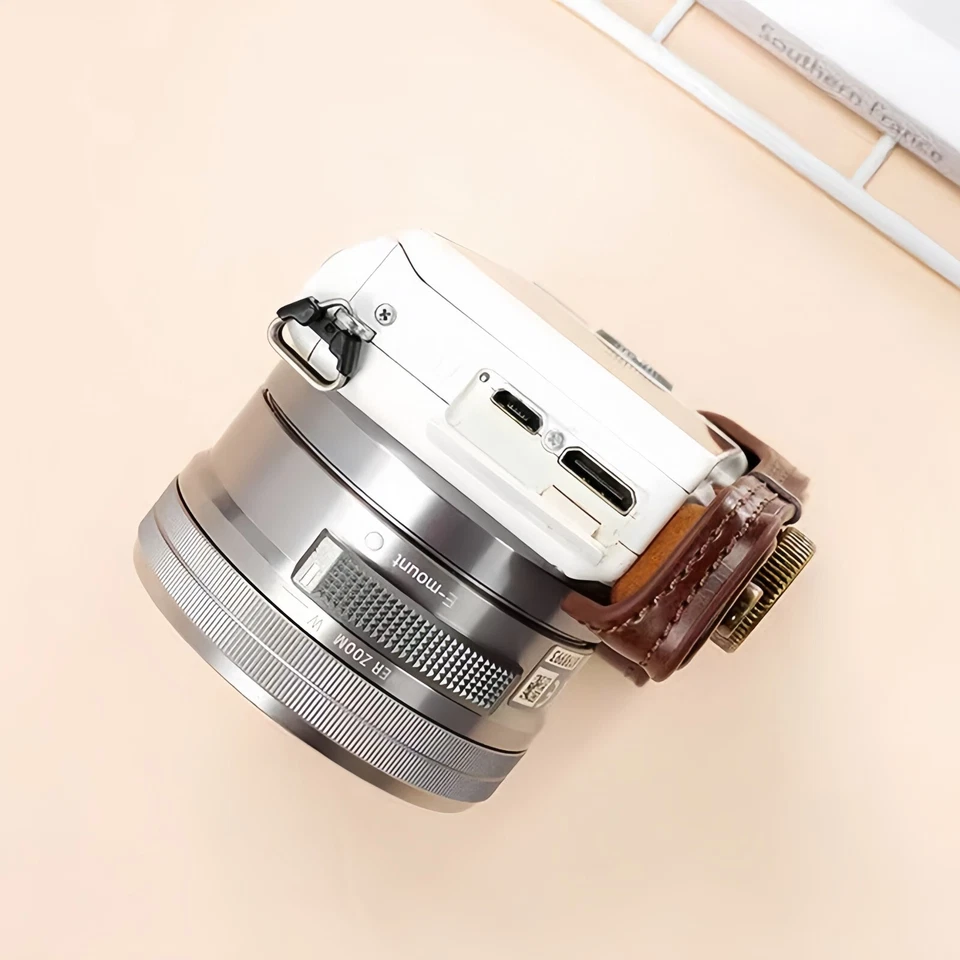 Camera bag Leather hard shell for Sony Alpha NEX-5T With shoulder straps - Image 3 of 4