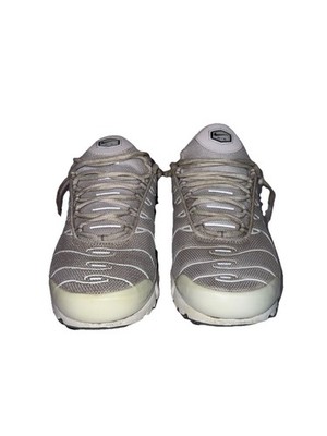 Nike Air Max Plus Men s 8.5 White Low Top 