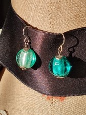 Boucles D'oreilles Vintage En Pâte De Verre Bleu Irisé - Forme Feuille - Occasion