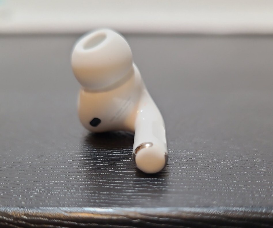 Genuine Apple AirPods Pro 1st Gen Left Side A2084 - Replacement