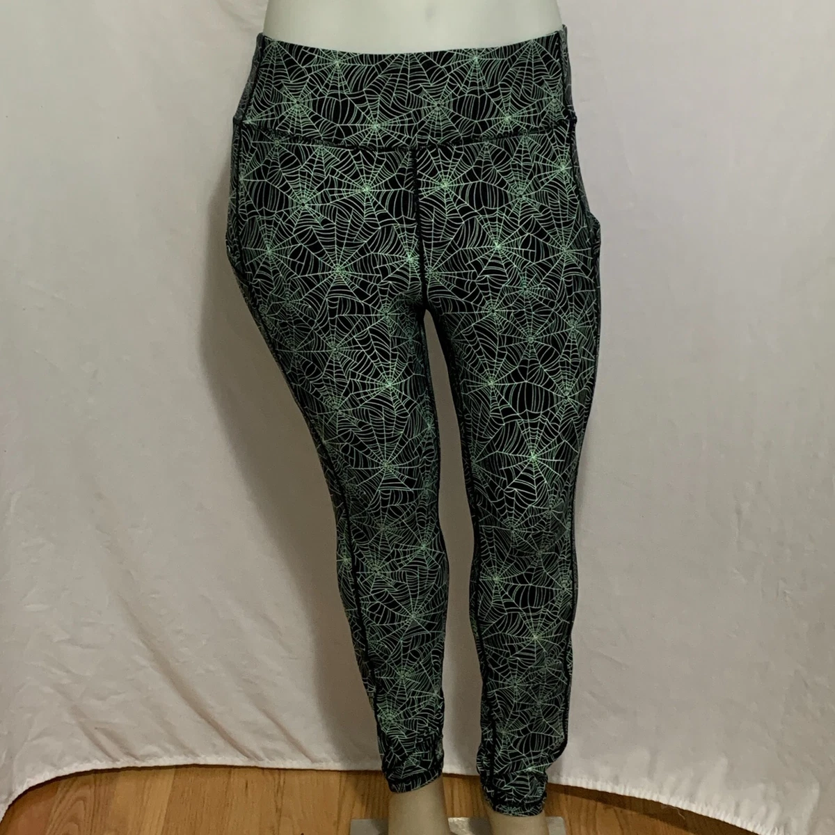 Torrid Legging Active Pants Pockets Spider Web Halloween High Rise Plus 3  22 24