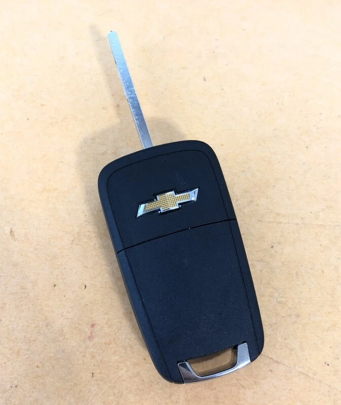 OEM GM CHEVY EQUINOX TRAX LLAVE ABATIBLE SIN LLAVE ARRANQUE REMOTO LLAVERO TRANSMISOR 13501916 Foto 2 de 3