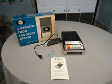VINTAGE DYN CASSETTE TAPE RECORDER PLAYER MODEL DS-410 plays great  - 