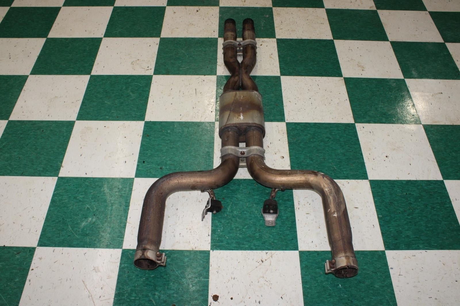 18-21 Ghibli 3.0L Motor Engine Factory Exhaust System Midpipe Mid Pipe Resonator