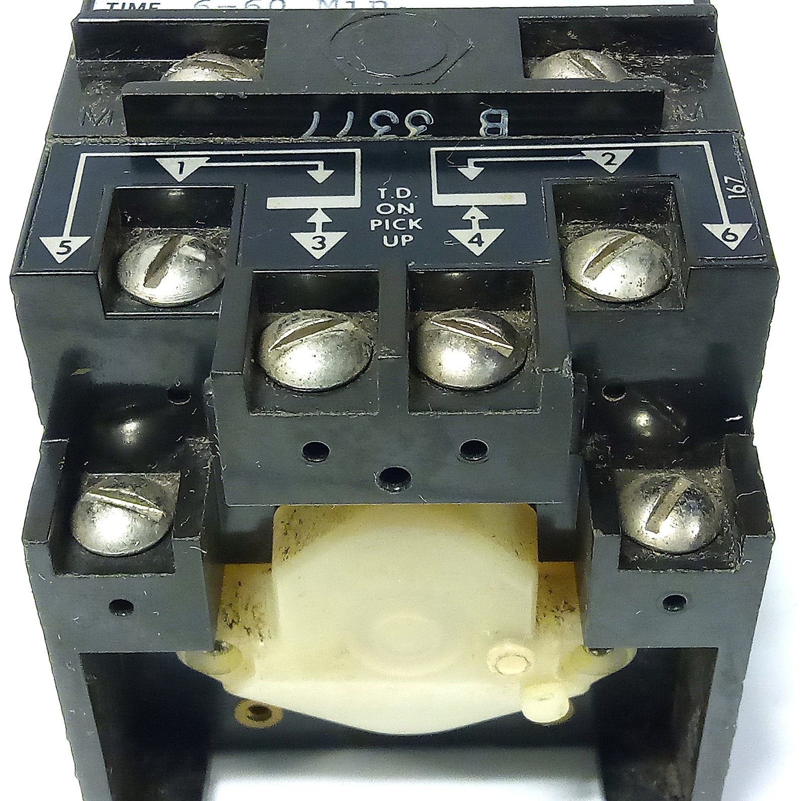 Agastat 7012BI 6-60 Minute Delay-On Time Delay Relay w/ 240 V AC Coil