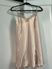 Victoria's Secret Slip Chemise Womens Medium Blush Pink Lace Satin Nightgown