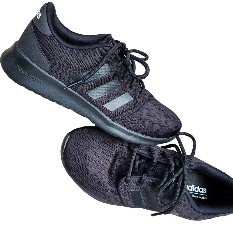 ADIDAS CLOUDFOAM  Black Running Shoes Sneakers- size 6 / B28139