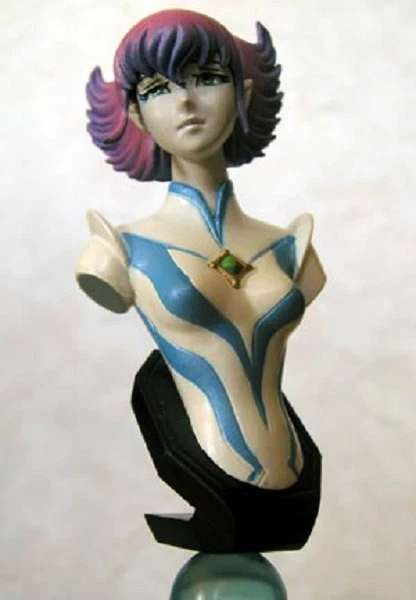 3 estatuetas Goldorak Grendizer busto figuras Kirika Venusa Phenicia Maria - Imagem 2 de 4