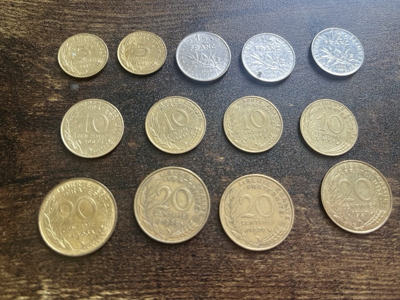 Vintage France 13 Coin Lot Various Dates 1/2 & 1 Francs, 5/10/20 Centimes Lot 6