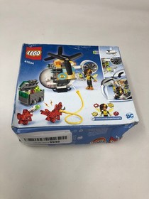 LEGO DC Super Hero Girls Bumblebee Helicopter 41234 DC Collectible