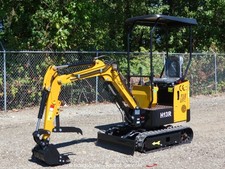 2026 CFG H13R Hydraulic Mini Excavator Crawler Blade Thumb Aux Hyd bidadoo -New