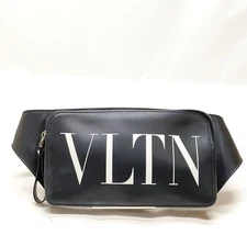 NO TARIFF Valentino Garavani Waist Pouch Black Leather 2328932