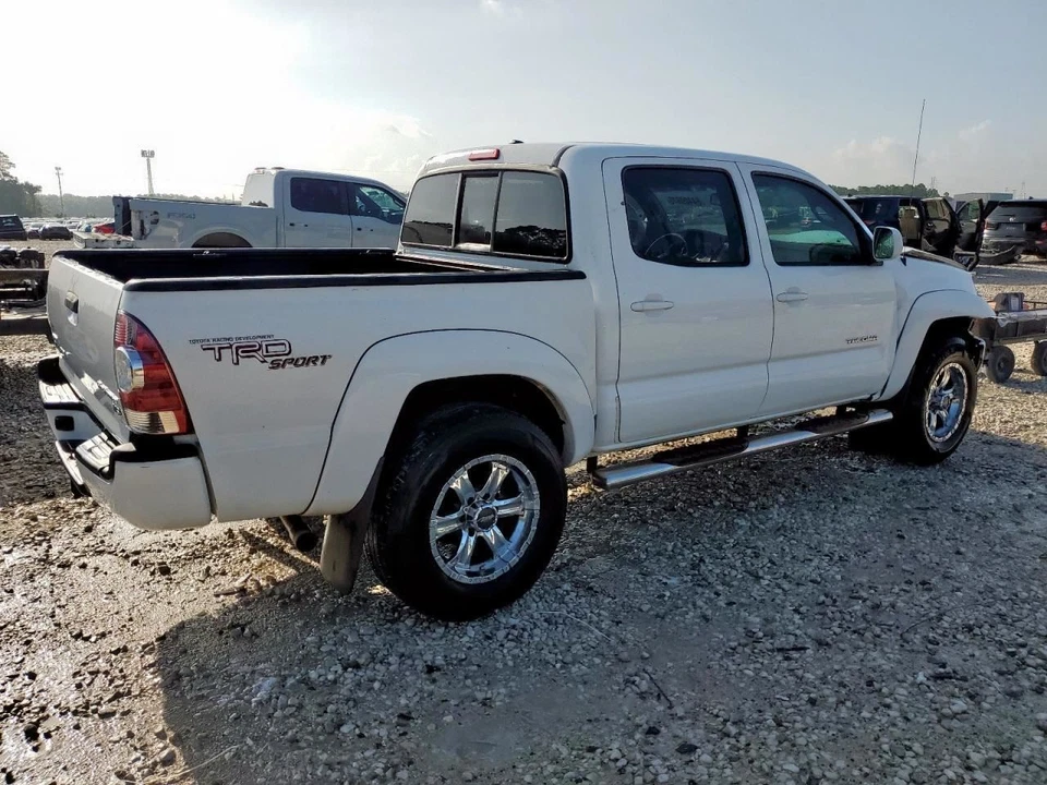 (LOCAL PICKUP ONLY) Trunk/Hatch/Tailgate With Rear View Camera Fits 08-15 TACOMA Foto 4 de 4