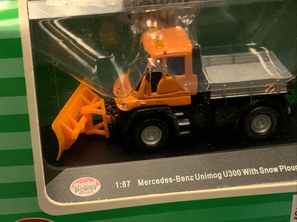 MODEL POWER  MERCEDES-BENZ UNIMOG U300 WITH SNOW PLOUGHING 1:87 NEW - Image 3 of 4