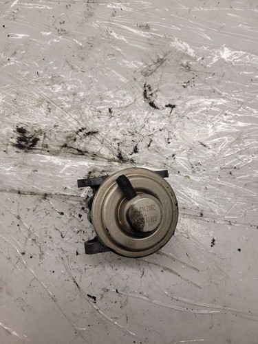 Volkswagen Golf V 2007 Diesel AGR-Ventil Abgasrückführung 038129637D DRA5296