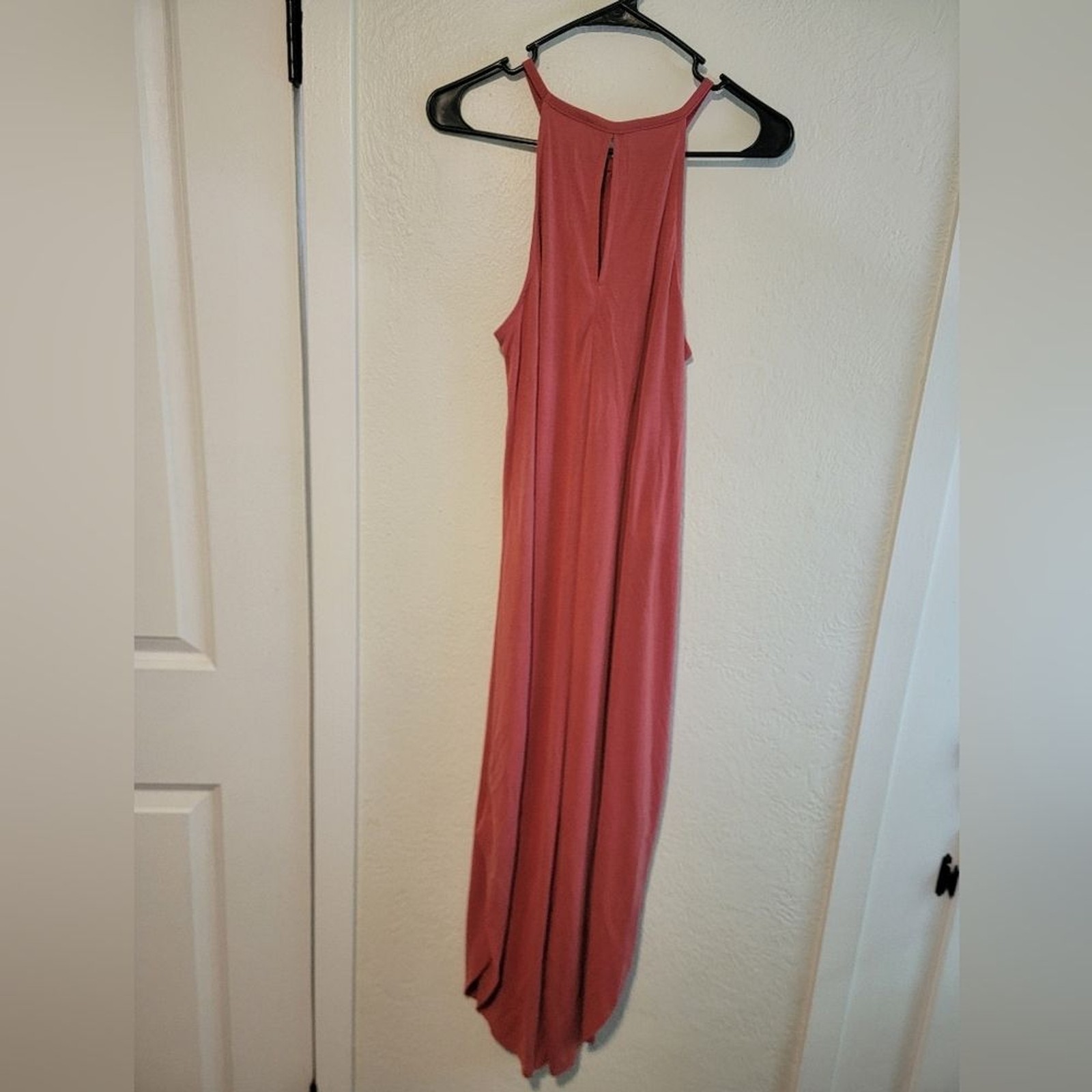 Double Zero Curved Hem Sleevless Soft Basic Dress… - image 4