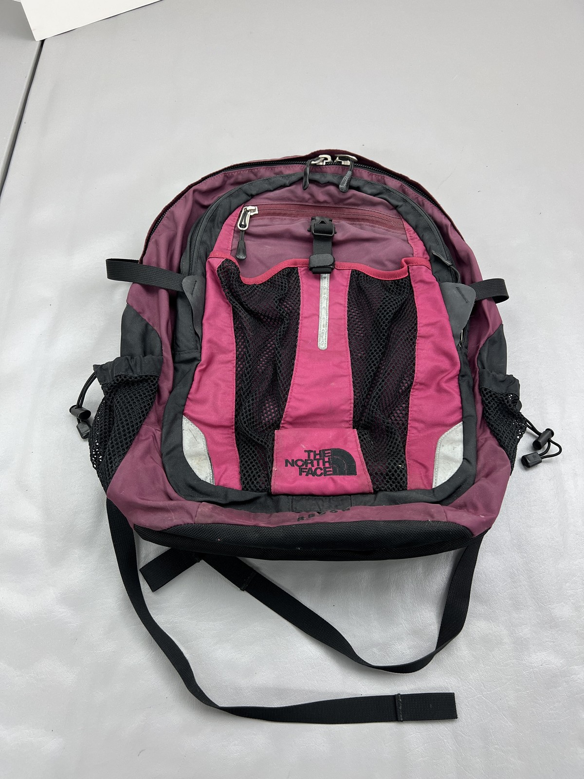 North Face Womens Medium Recon Backpack Purple Black Hiking School Daypack