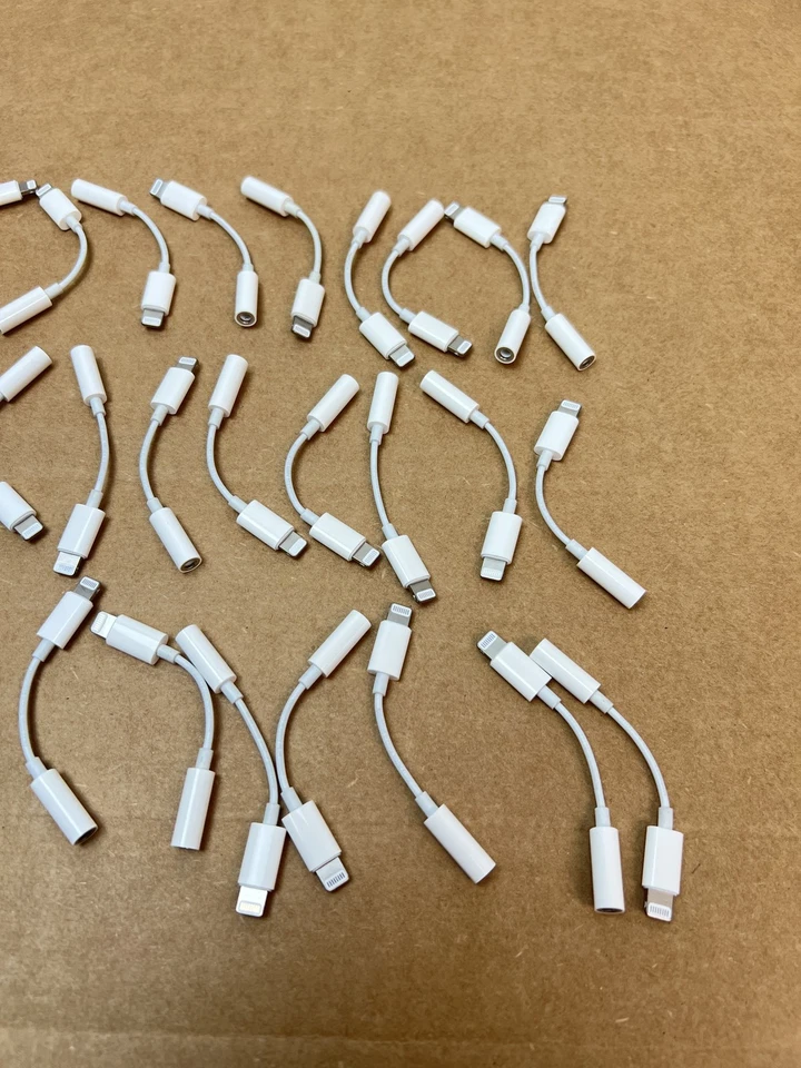 Adaptador de conector para auriculares Apple Lightning original de 30 piezas a 3,5 mm?MMX62AM/A A1749 Foto 4 de 4