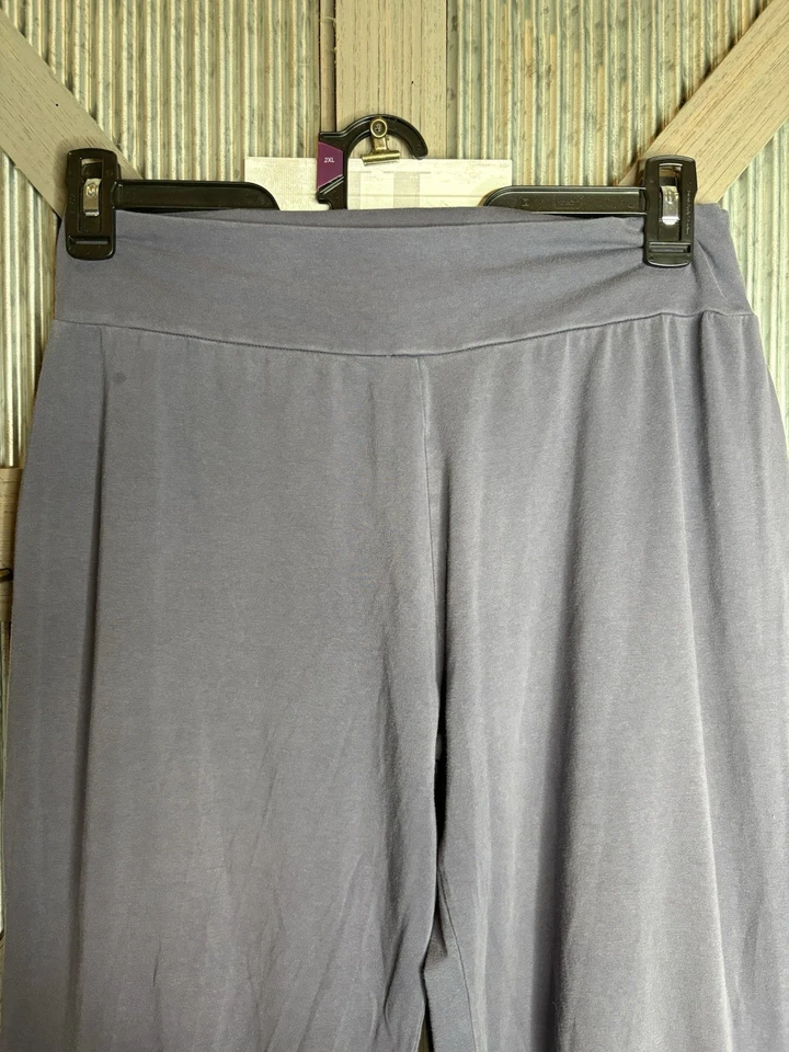 Pantalones Cortos Matilda Jane Pequeños Para Mujer Negros Volantes Parte Inferior Cómodos Elásticos Foto 2 de 4