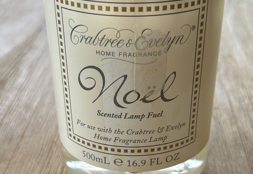 Crabtree & Evelyn Home NOEL Scented Lamp Fuel Discontinued 16.9 oz / 500ml - Picture 2 of 4