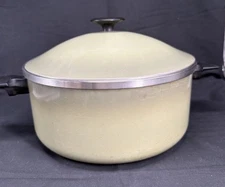 Vtg WEST BEND Town House 5 Qt Stainless Steel Dutch Oven Pot Avocado Olive Green