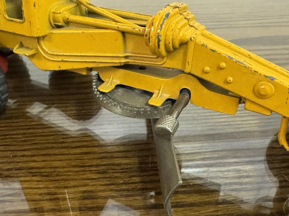 Vintage Hubley Steerable Yellow & Red Diesel Road Grader 503 1958 Die Cast - Image 3 of 4