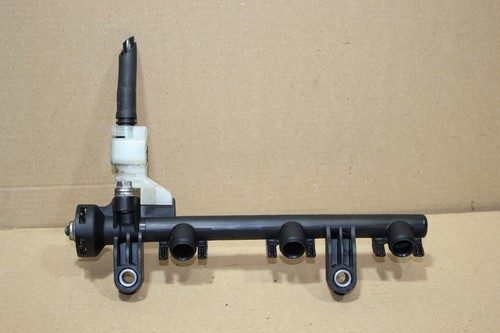 Einspritzleiste Kraftstoffverteiler 23814-0Q010A Toyota Aygo B1 Bj,10