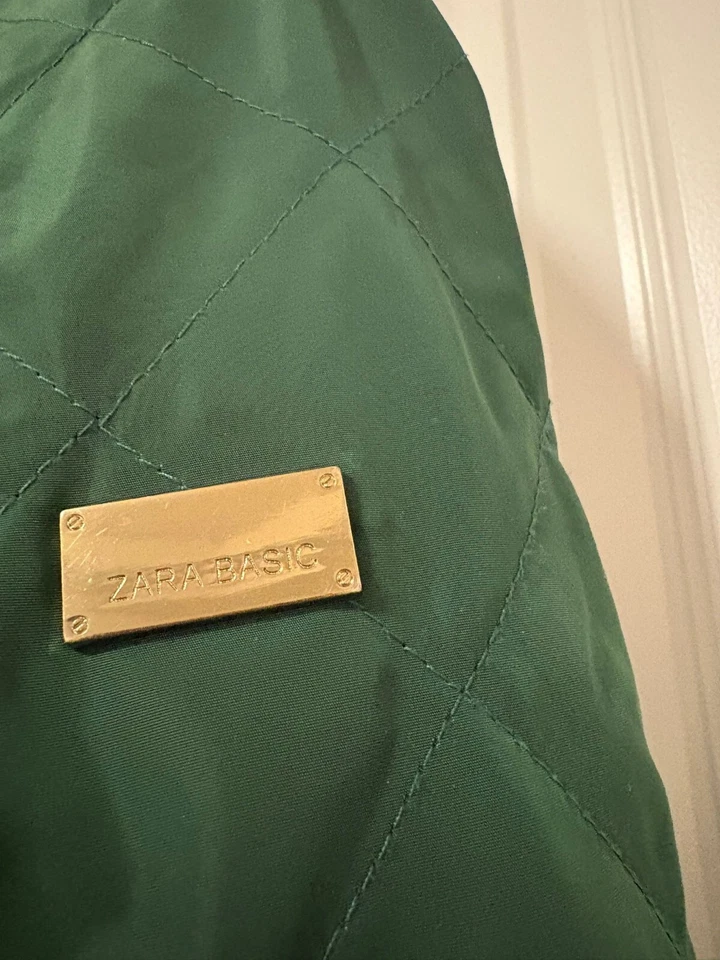 Chaqueta cortavientos ZARA para mujer talla grande bolsillos cremalleras verde. Envío gratuito. Foto 3 de 4