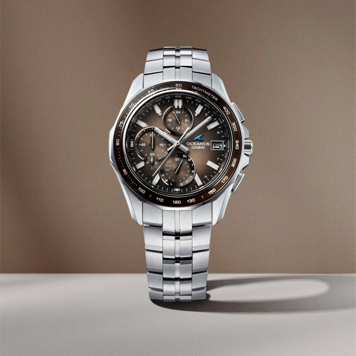 Casio Oceanus OCW-S7000RA-5AJF Manta Retro Tono Titanio Bluetooth Reloj Hombre NUEVO