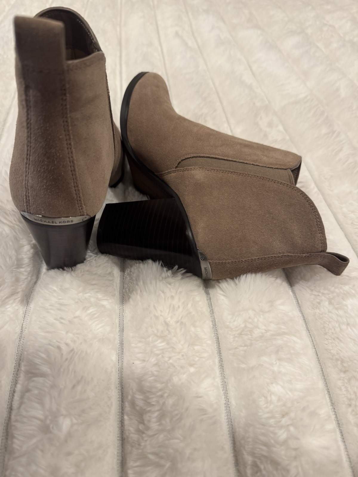 Michael Kors Brandy Beige Suede Block Heel Ankle Booties size 8.5 thumbnail 2