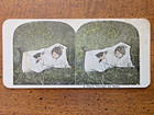 ANTIQUE ROMANCE COMIC STEREOVIEW OF "A GLANCE THROUGH THE NEWS", 1900'S — photo 1