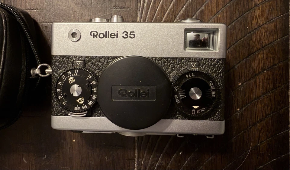 Cámara Rollei 35 Zeiss Tessar 1:3,5 f=40 mm excelente estado con estuche sin probar Foto 2 de 4