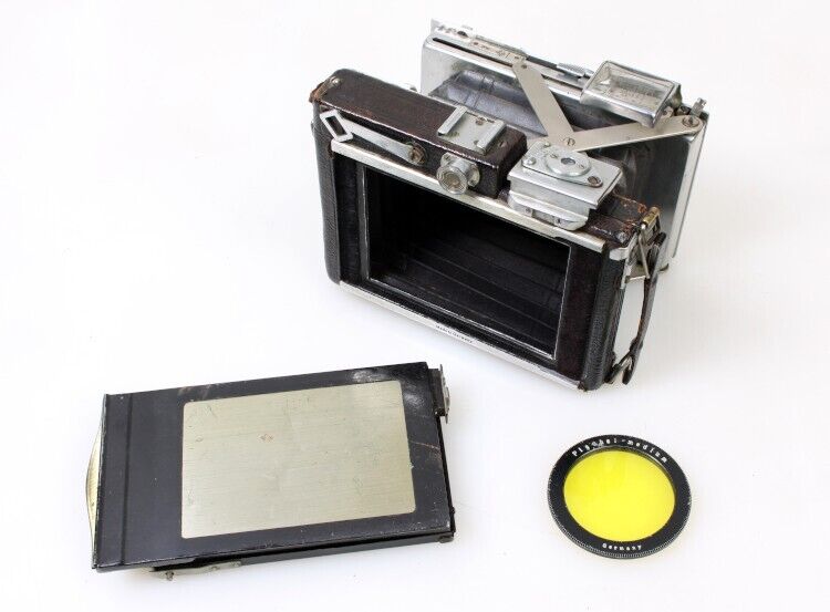 Plaubel Makina II S - Rare Vintage 6.5x9 Folding Camera w Plaubel Makina II S - Rare Vintage 6.5x9 Folding Camera w