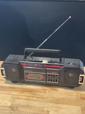 VTG Soundesign AM-FM Stereo Radio Cassette Player 4636BLK WORKS TapeFM Antenna
