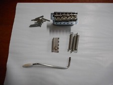 fender stratocaster tremolo block PAT.PEND vintage complet USA RI 62 whammy bar