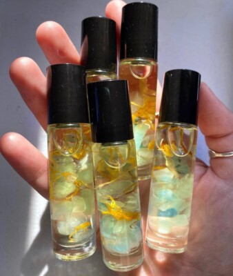 Aquamarine Crystal Perfume Roller 10 mL | Coconut, Candy Apple, Raspberry