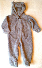 Carters 6-9mo Grey Fluffy Hooded Jumpsuit Footie Romper cB15