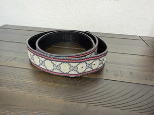 Ceinture Gucci sans boucle 105 42