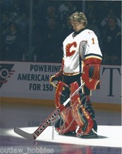 Calgary Flames Jonas Hiller Autographed Signed 8x10 NHL Photo COA G