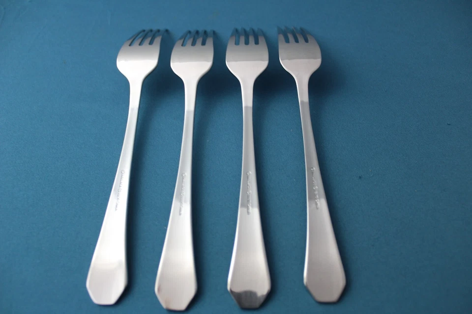 4 Tenedores de Cena Wallace CASINO 18/10 Acero Inoxidable China NUEVO 8 1/4" Foto 4 de 4