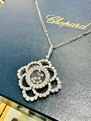 Chopard Happy Diamonds Flower Pendant Necklace 18K White Chopard Happy Diamonds Flower Pendant Necklace 18K White