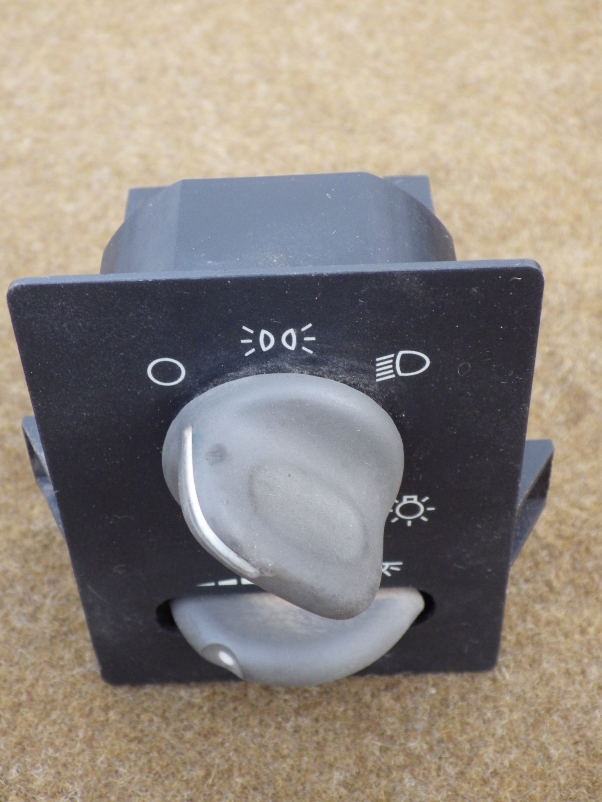 Headlight Switch OEM: 10409579 2000 - 05 PONTIAC MONTANA VAN thumbnail 2