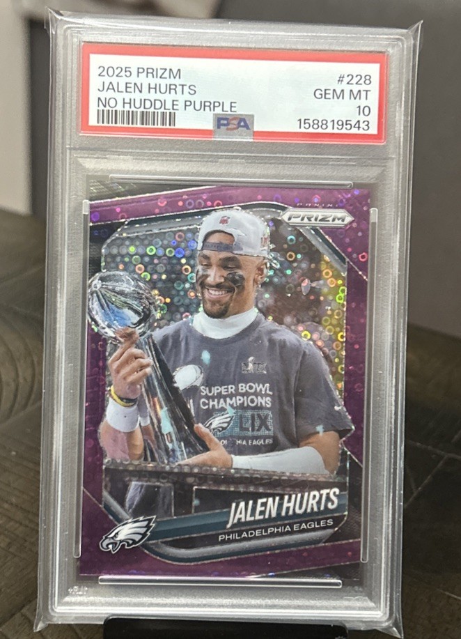 2025 Panini Prizm - Jalen Hurts #228 Purple No Huddle Prizm /75 PSA10