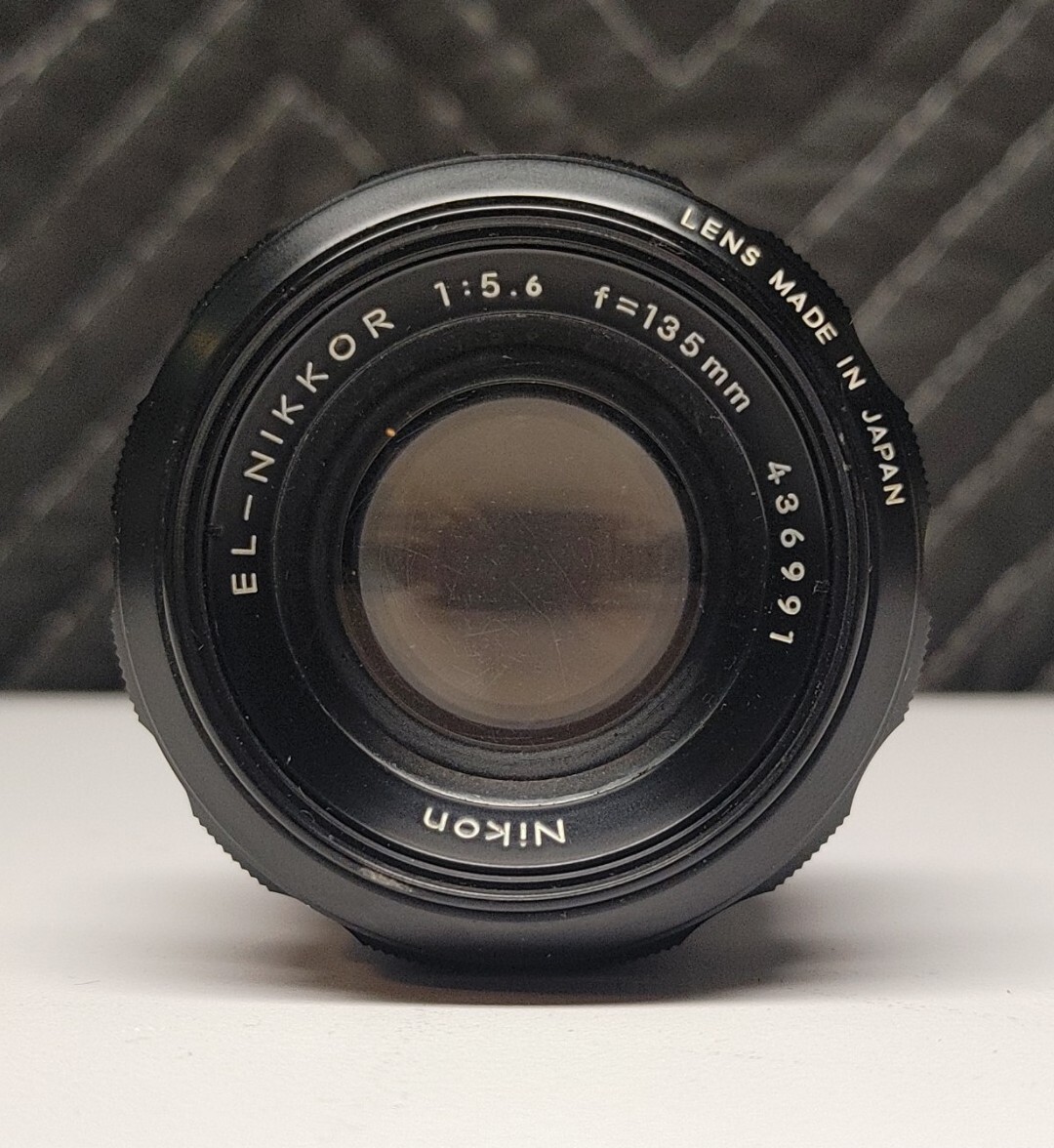 Nikon El-Nikkor 135mm f5.6 Enlarger Lens w/ 1 Retaining Ring