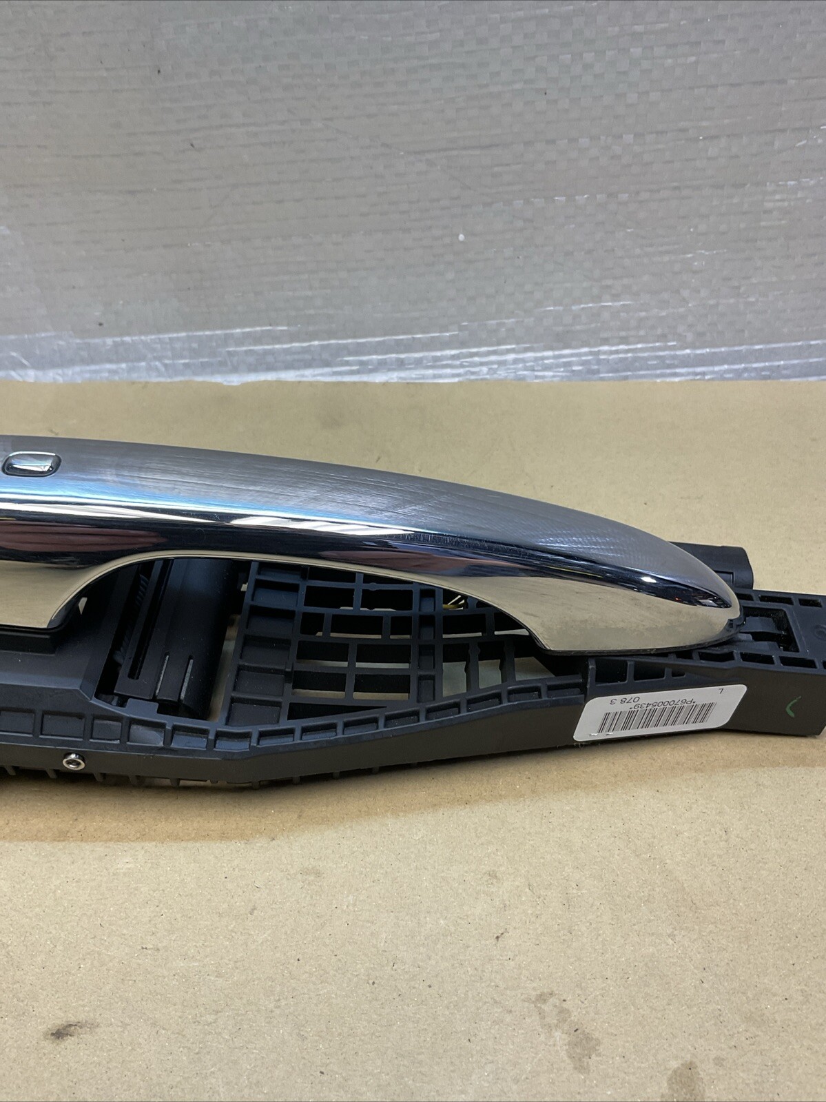 2014 - 2024 MASERATI QUATTROPORTE FRONT LEFT EXTERIOR DOOR HANDLE OEM 68194121AC