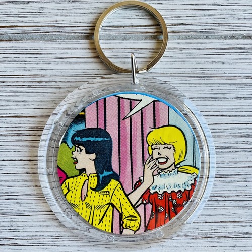 Archie Comics BETTY VERONICA SABRINA SLEEPOVER Slumber Party Keyring Keychain