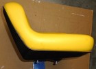 Tractor Seat 483970Y, 11" back, 4" x 7 3/4" bolt spacing, factory 2nd for Deere? — photo 4